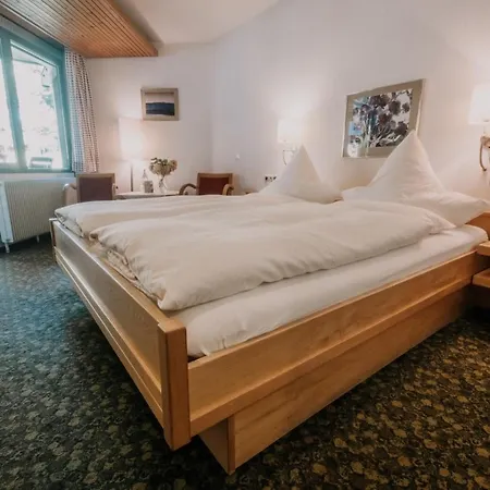 Lawine Otel